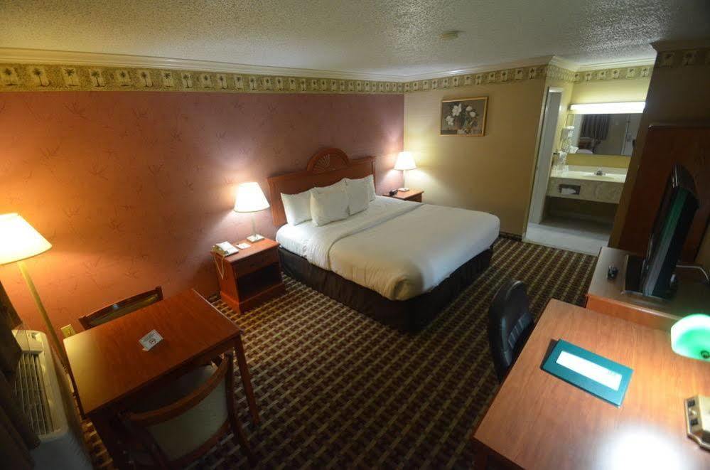 Comfort Inn & Suites Quakertown Exterior foto