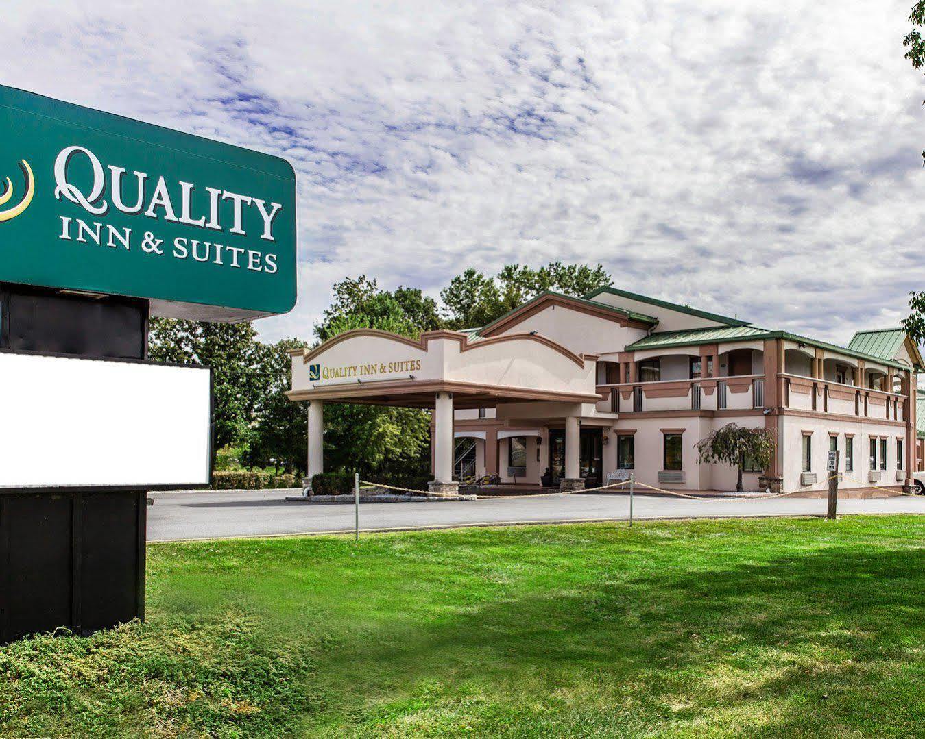 Comfort Inn & Suites Quakertown Exterior foto