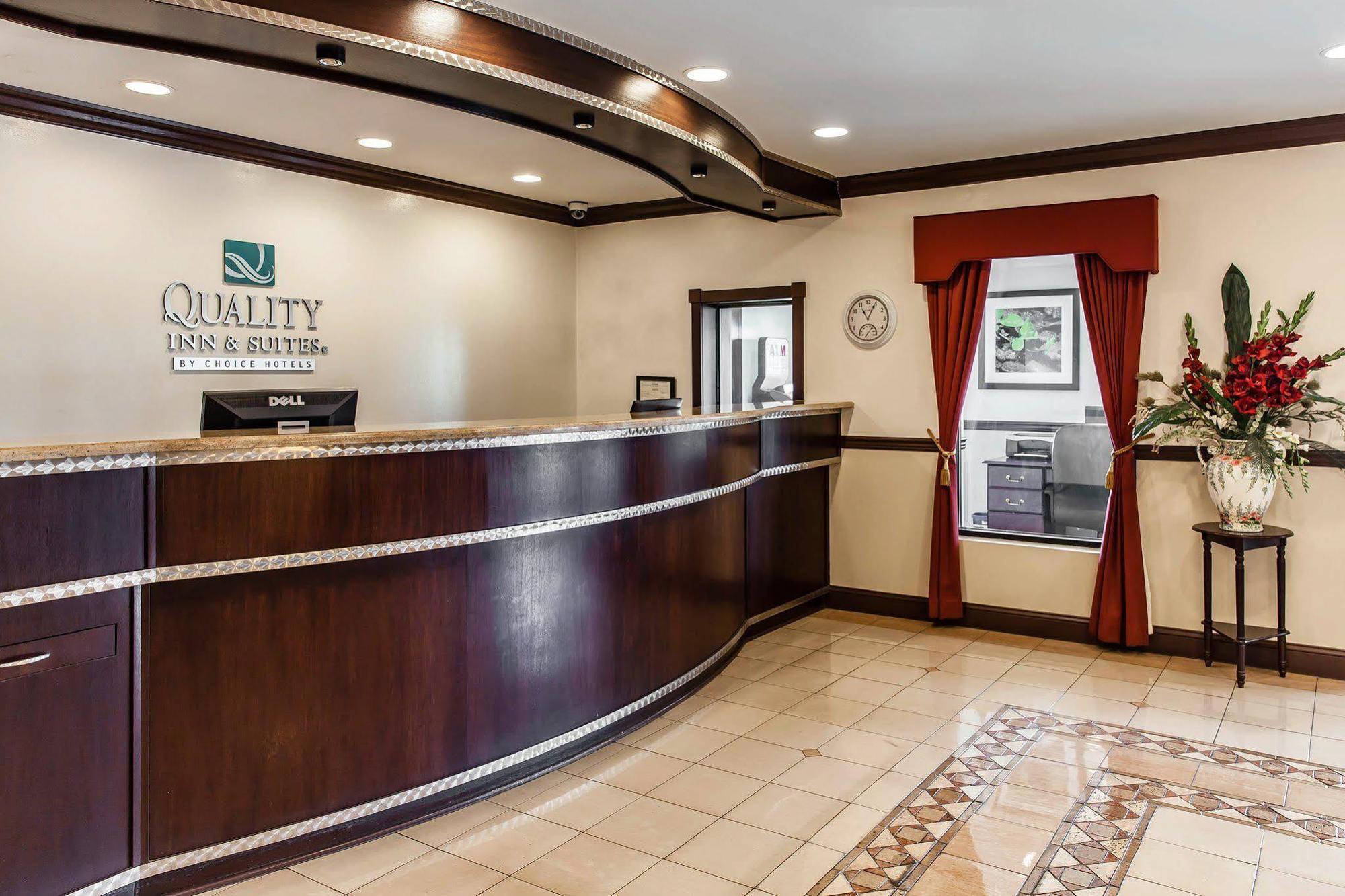 Comfort Inn & Suites Quakertown Exterior foto